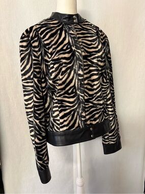 Vintage Zebra-Print Faux Fur Bomber Jacket - Black & Cream